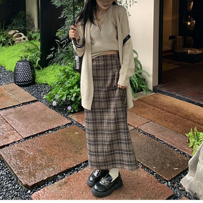 Autumn and winter new lace edge knitted cardigan vest two-piece set women's fashion age-reducing sweater with trendy outside