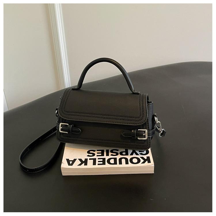 Small Square-shaped Fashionable Handbag, Single Shoulder Crossbody Bag