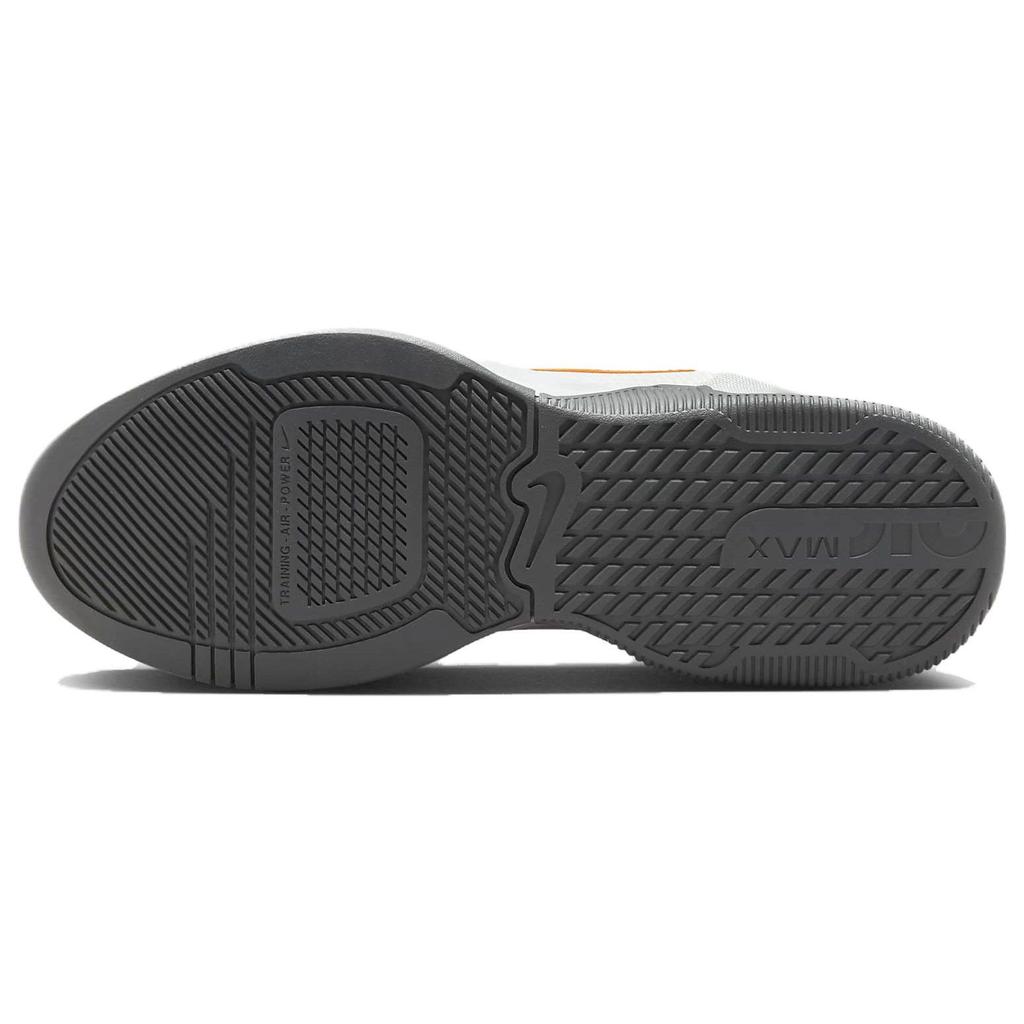 Nike Zapatillas Air Max Alpha Trainer 5 para hombre, color blanco brillante, color mandarín, blanco cumbre, plata claro, gris hierro DM0829-103