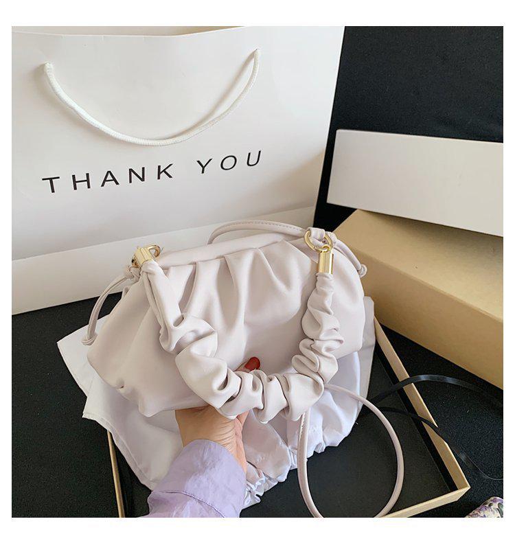 Simple One-shoulder Wrinkled Western Style Handbags 2020 Popular New Trendy Fashion Messenger Bag Ladies Portable Cloud Bag