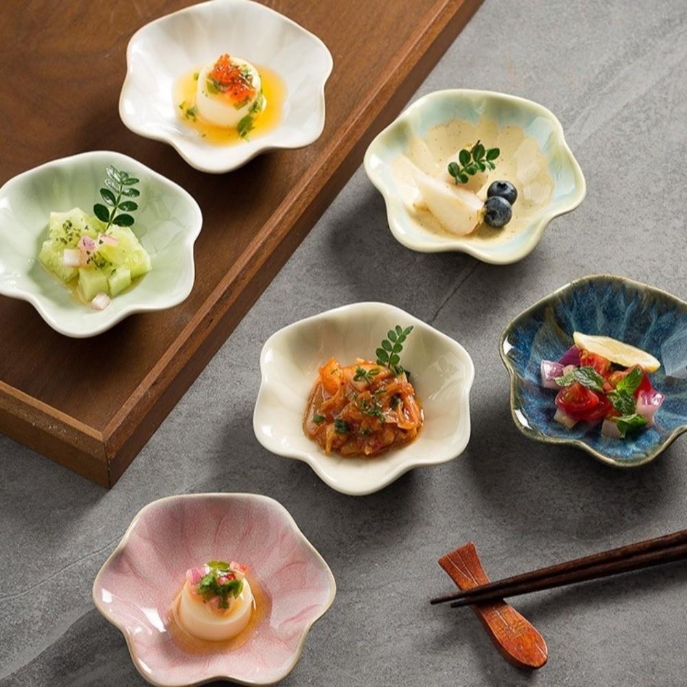 Lotus-shaped Ceramic Dipping Dish Retro Sauce Dish Multi-functional Mini Fruits Bowl Party