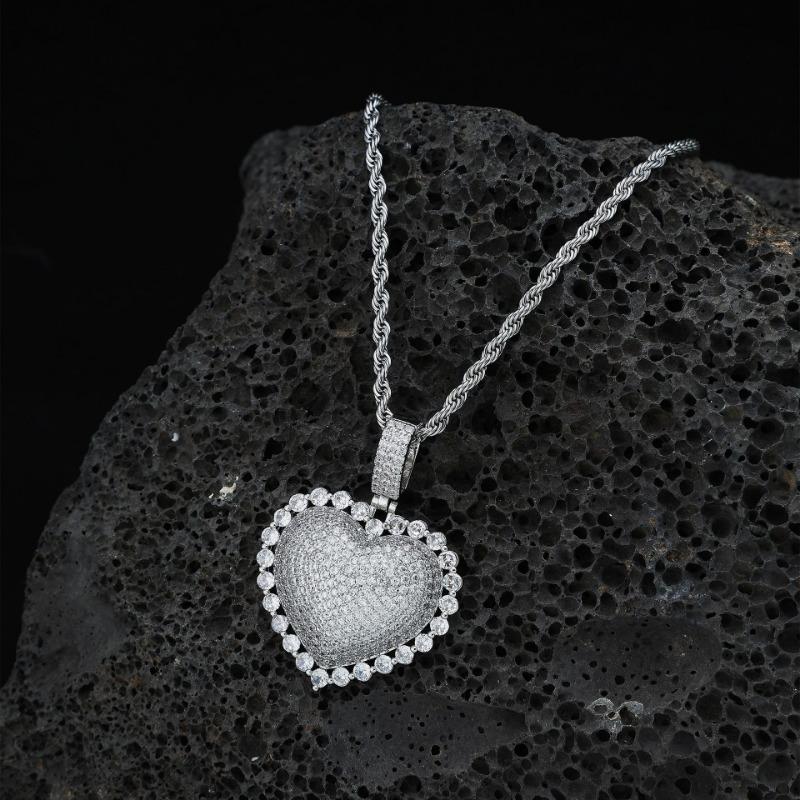 Iced Out Heart Pendant Necklace For Women Gold Plated Stainless Steel Hip Hop Jewelry