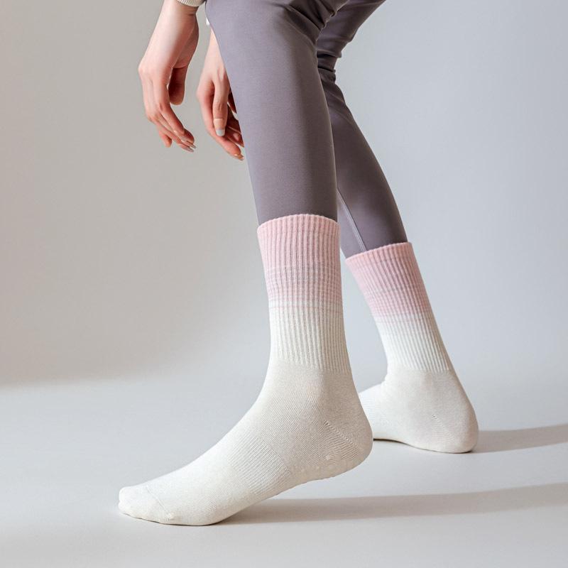 

Women s Mid-Calf Non-Slip Yoga & Pilates Cotton Socks One Size оранжевый