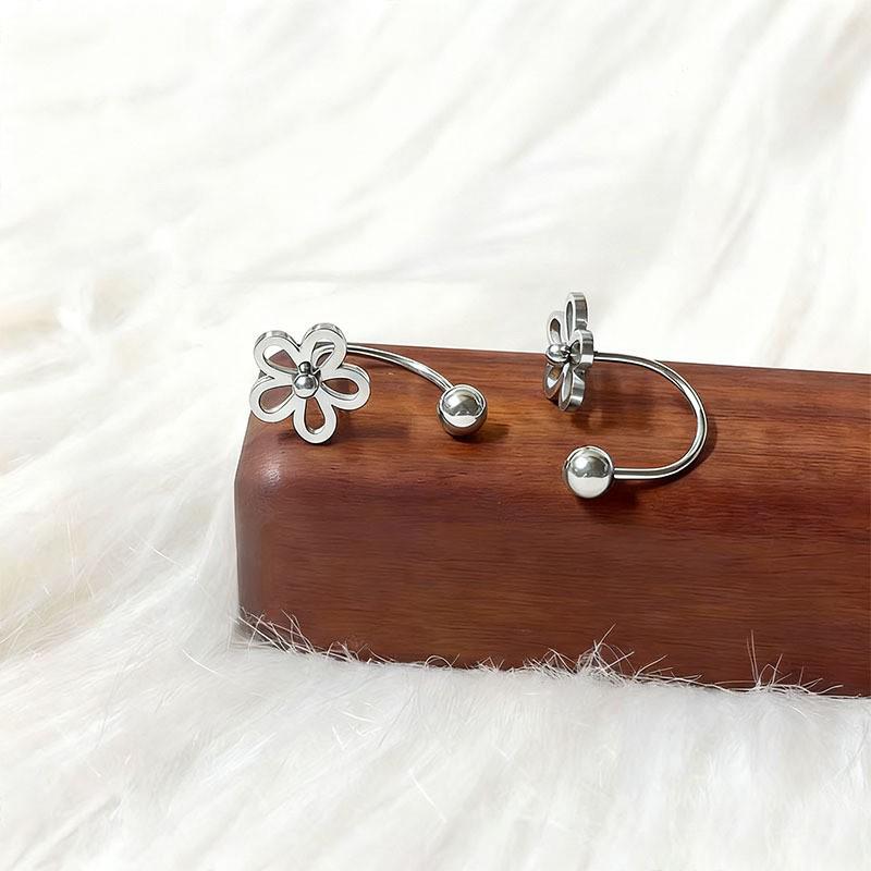Elegant U-Shaped Black Titanium Four-Leaf Clover Flower Stud Earrings for Women