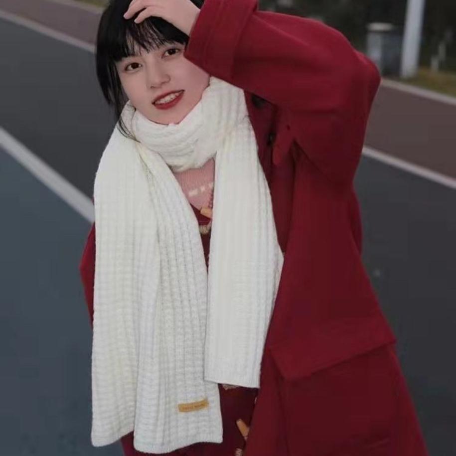 Schals für Männer und Frauen im Herbst und Winter mit einfarbiger Strickwolle, um Studenten und süße Paare warm zu halten