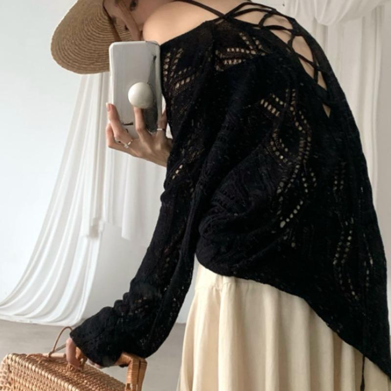 Summer New Long Sleeve Knitted Casual Sunscreen Shirt Women Fashion V Neck Hollow Out Tops Sexy Backless Blouses Women Lace-up Slim Lady Shirts 26592