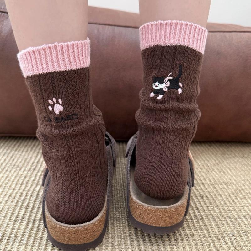 Herbst- und Winter-Colorblocking-Absatzschuhe mit Katzen- und Hundepfoten-AB-Stickerei, Wadenhohe Socken, Damen-Dickstrick-Frottee-Langsocken