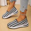Lightweight Breathable Women's Slip-On Running Shoes Houndstooth Pattern Casual Sneakers with TPR Sole for All-Season Outdoor Walking