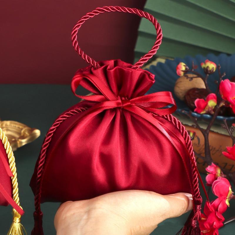 Christmas Gift Bags With Tassel Drawstring For Holiday Decorations Party Favors Candy Packaging Wedding Decorations