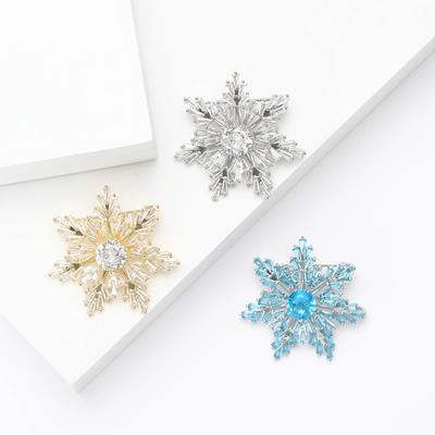 Μόδα Creative Micro-Inlaid Copper Zircon Snowflake Καρφίτσα High-End ιδιοσυγκρασία Γυναικεία Ρούχα Κορσάζ Καρφίτσα κοσμήματος