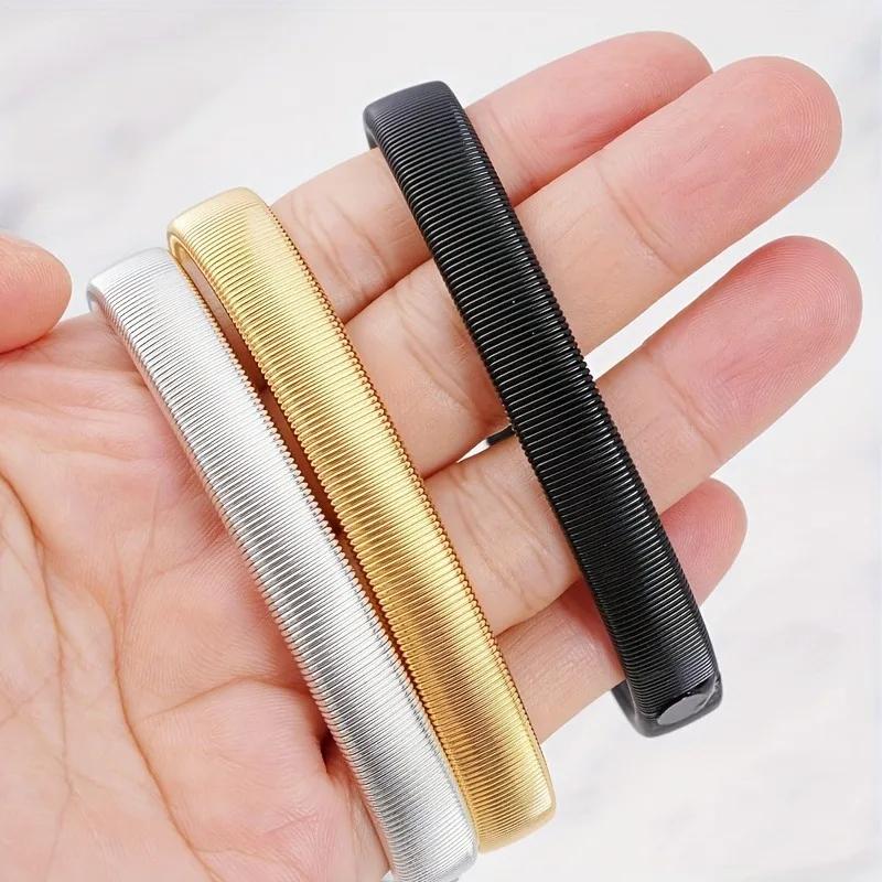2pcs Anti-Slip Shirt Sleeve Holders Arm Bands, Sleeve Garters for Men and Women Adjustable, Comfortable Easy to Use Accessories