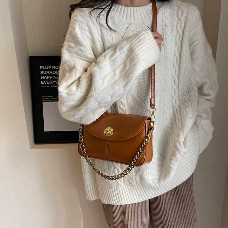 Ielgy Retro Flap Bag All-Match Crossbody Small Square Bag