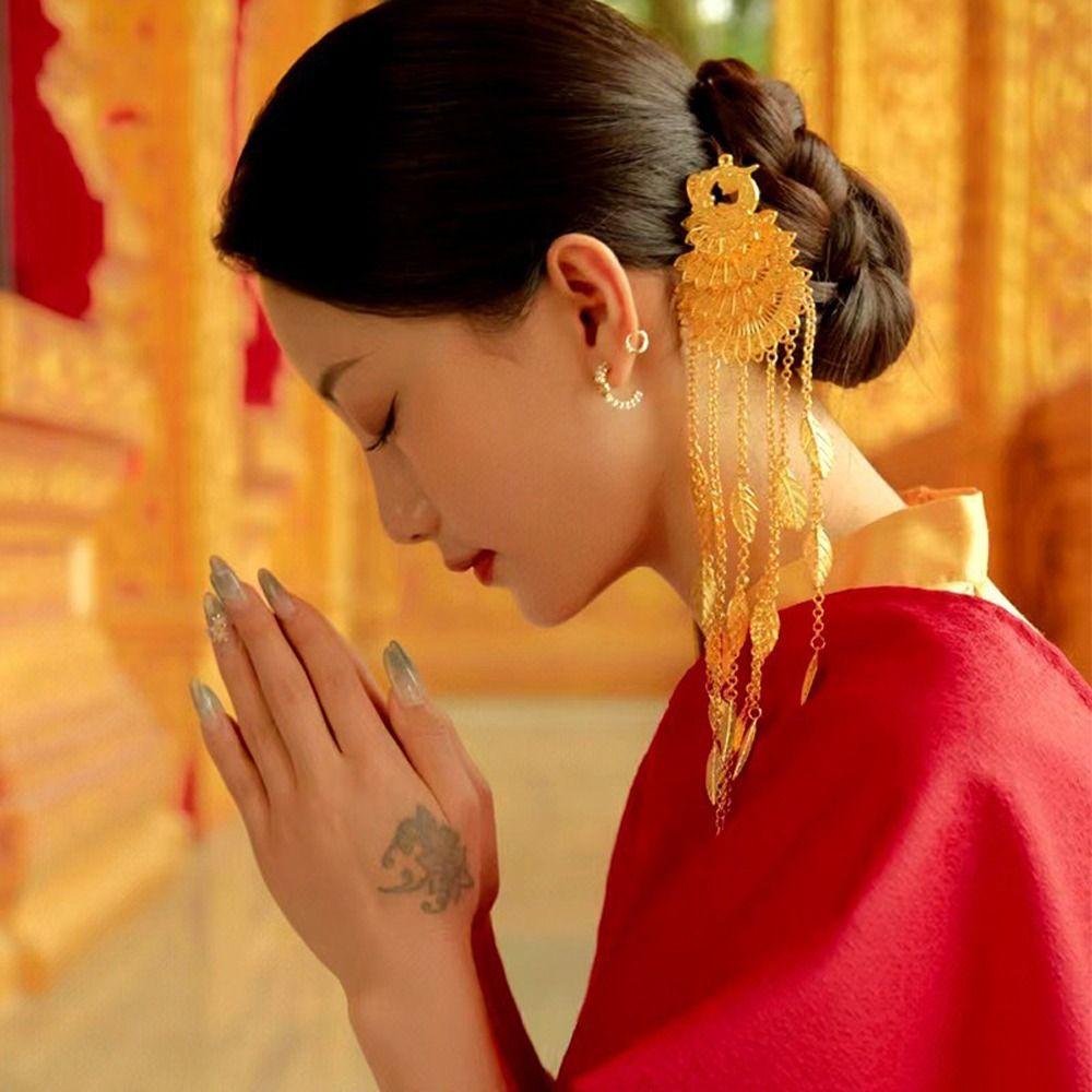 

Hanfu Hairpins Stylish Headwear Chinese Hairpins Peacock Hair Sticks Long Chain Women Hair Fork золотий