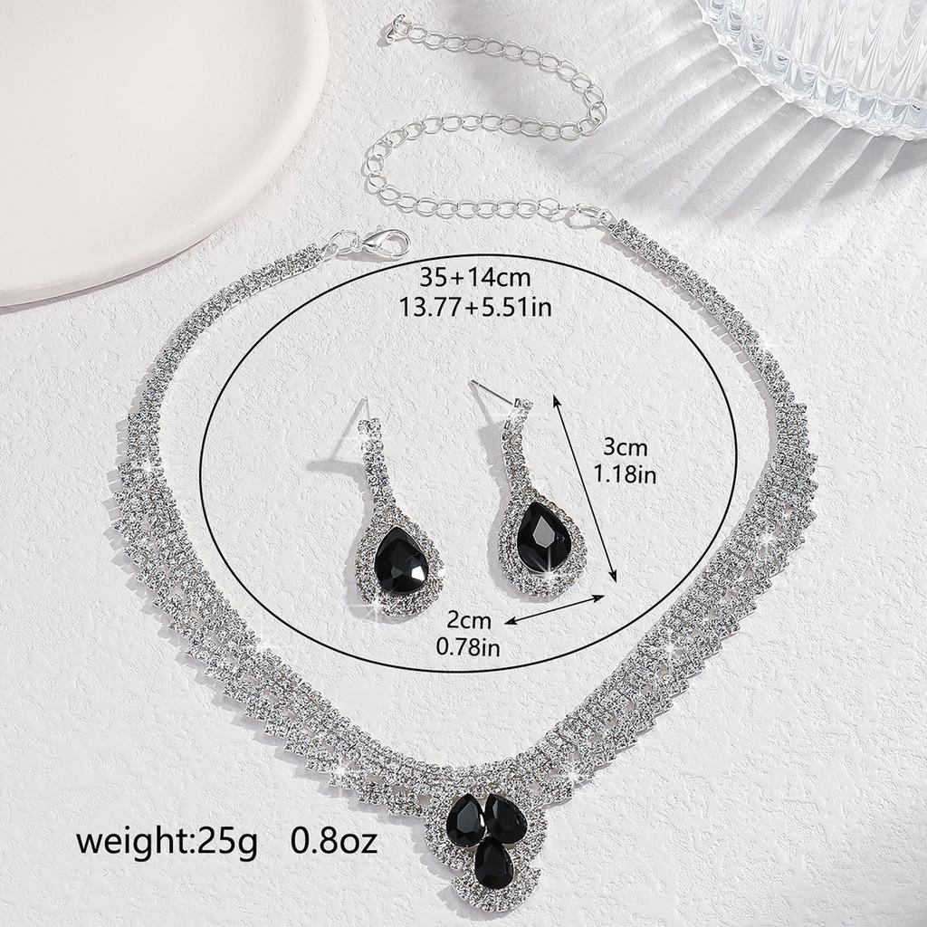 3 Women's Fashion Zircon Set Geometric Necklace Earrings Zircon Set Suitable for Party and Holiday Gifts