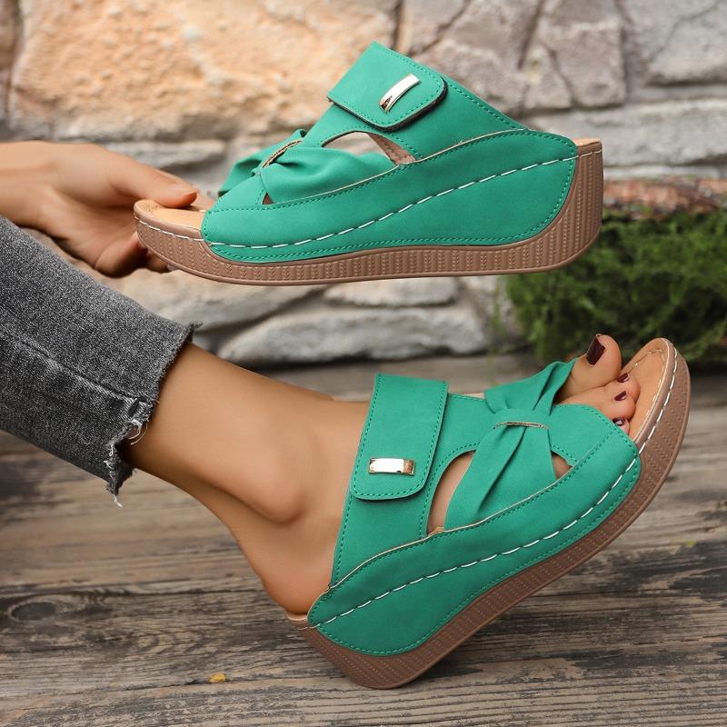 Summer new one-character thick-soled hollowed-out wedge slippers women wear large-size fish mouth beach slippers