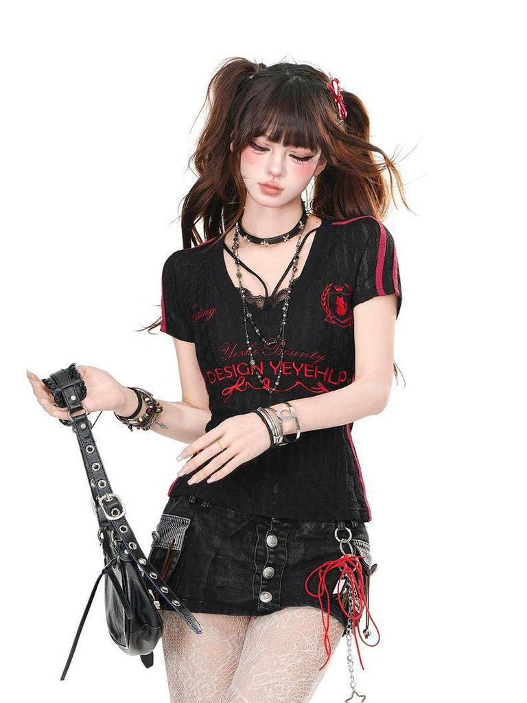 American College V-Neck Lace Embroidered Slimming T-Shirt - Women's Summer Short Sleeve Versatile Top