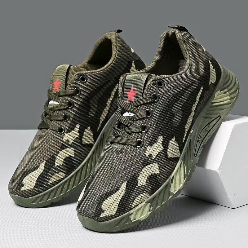 Camouflage Spring, Summer and Winter Outdoor Mountaineering Training Shoes Student Military Training Summer Liberation Shoes Labor Protection Shoes