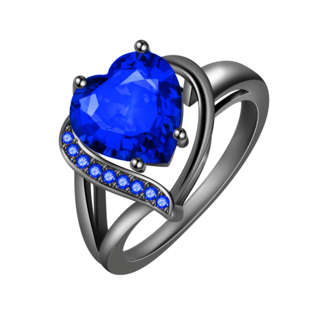 Trendiger schwarzgoldplattierter Zirkonring in Herzform, beliebt in Südostasien