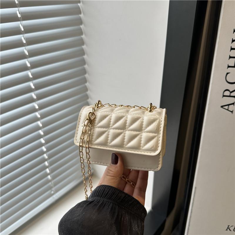 2025 Summer New Bag Women's Trend Small Bag Messenger Bag Women's Fashion Simple Diamond Chain Foreign Style Small Square Bag