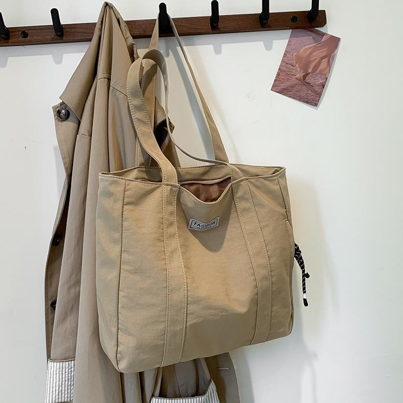 Simple Solid Color Nylon Shoulder Bag, Women's Commuter To Work, Large-capacity Tote Bag, Fashionable Portable Small Fresh Bag