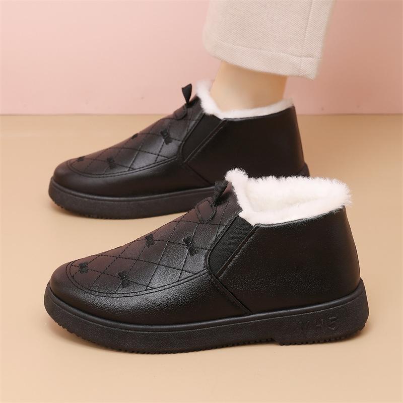 Cotton Shoes Women's Winter Velvet Wear-resistant Doudou Shoes Waterproof and Warm Black Shoes Mother Cotton Boots