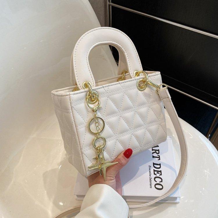 

Маленькая сумка ромбовидной формы, женская сумка, популярная новая модная повседневная сумочка простого иностранного стиля, на плечо, сумка-мессенджер белый