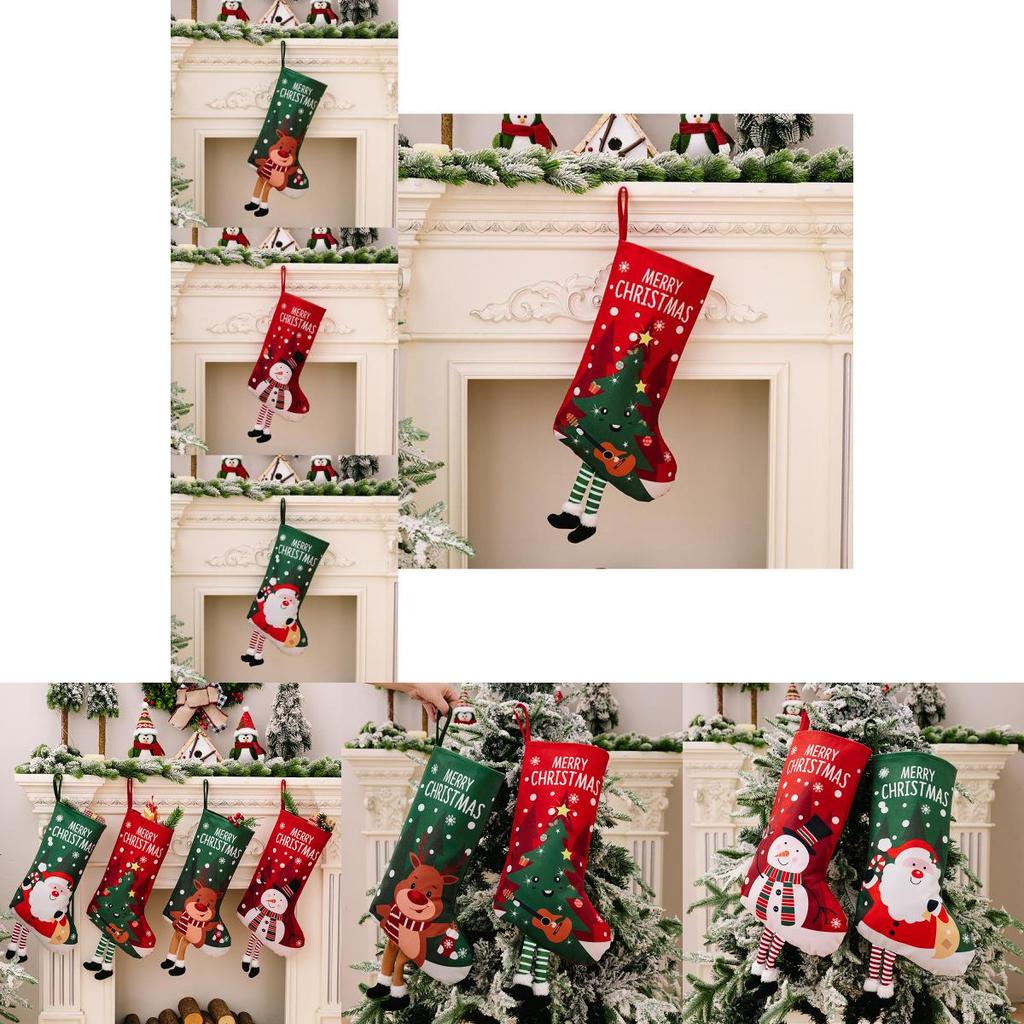 Lebhaft bunte Weihnachtssocken mit Designs von Weihnachtsmann, Schneemann und Rentieren