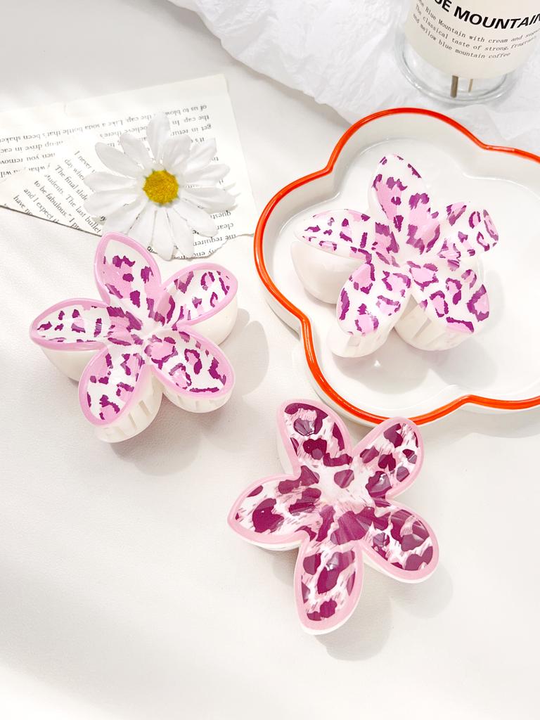 Hawaiian Flower Hair Claw Clips for Women,Gradient Large Barrette for Thick Hair,No-slip Hairpins Women Beach Hair Accessories