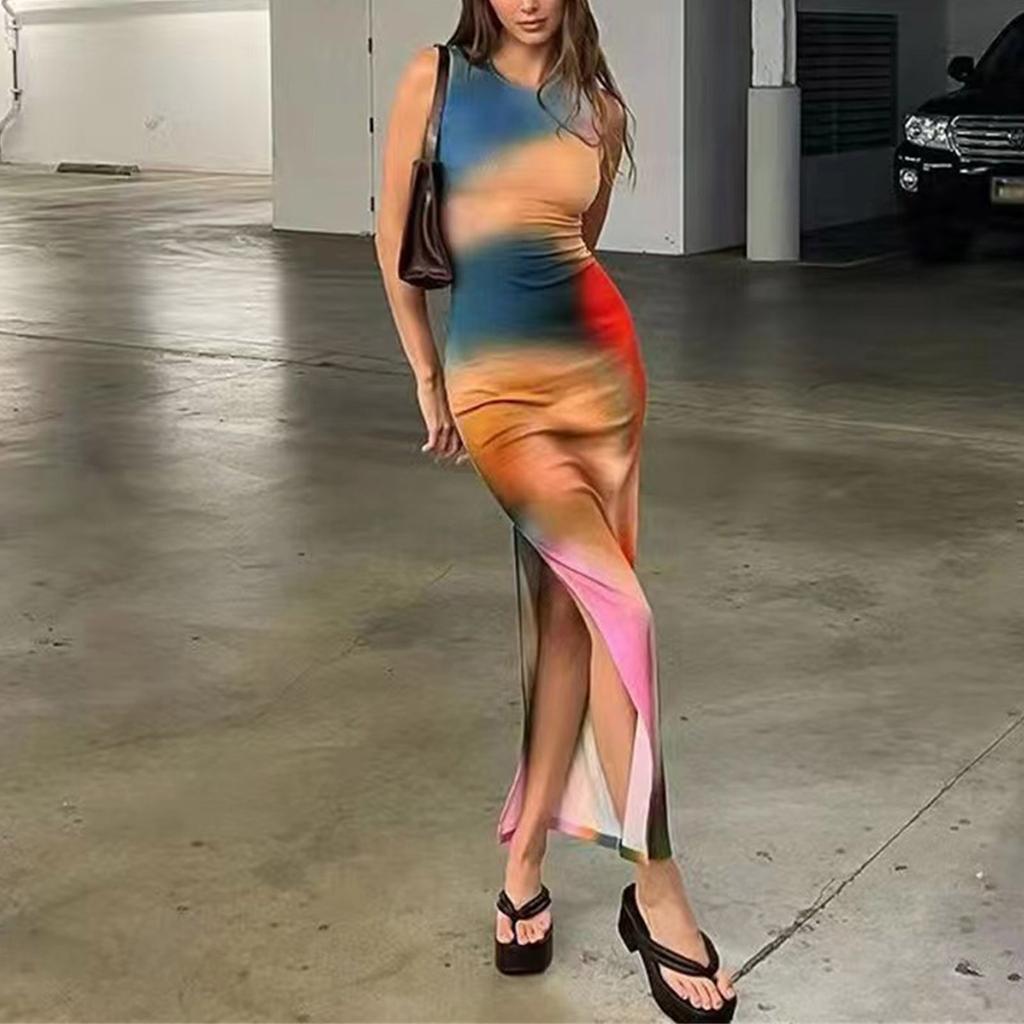 Women's Digital Print Sleeveless Dress With Slit Round Neck And Hip Wrap