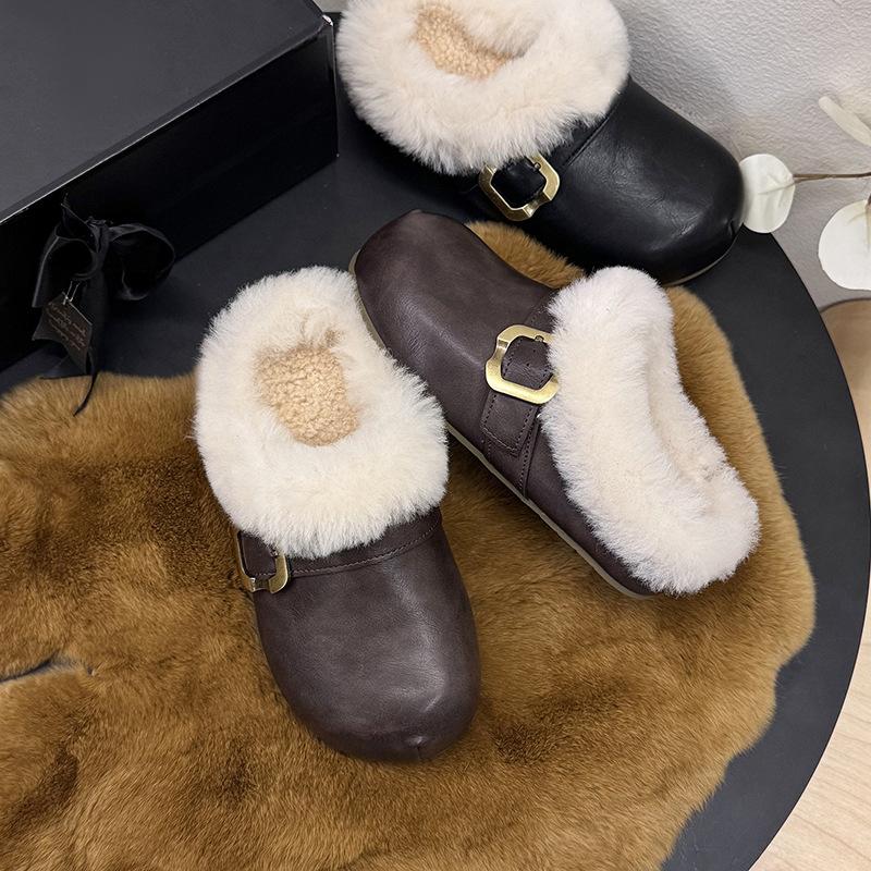 Waterproof and velvet warm hole shoes bag head half slippers women wear 2025 autumn and winter new thick-soled fluffy cotton slippers