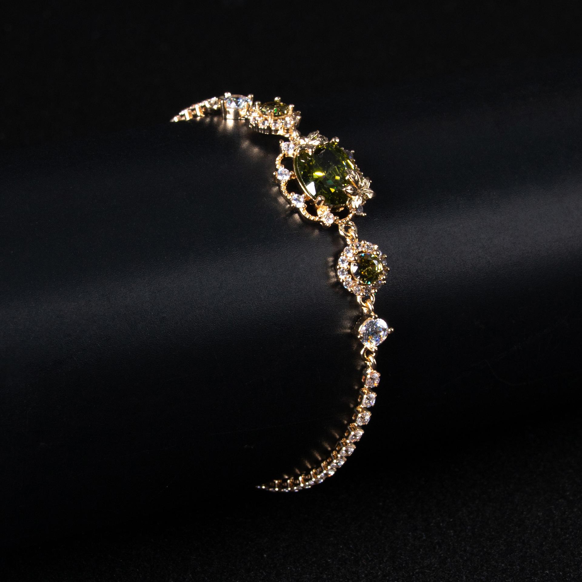 

Цветной цирконовый браслет Женский Ретро Легкая роскошь Цветной Инкрустированный бриллиантами Круглый Браслет с полным бриллиантом Молния оливковое зеленый