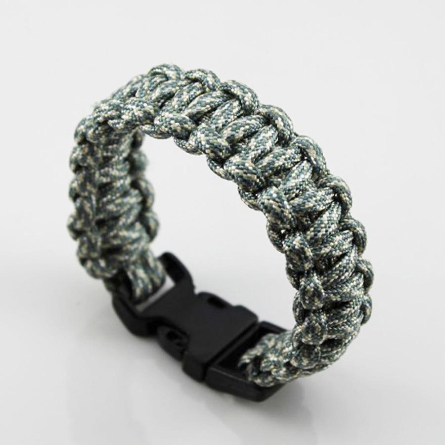 Braccialetti Bangle di Sopravvivenza in Paracord da Esterno Uomo Tono Argento Braccialetto da Polso con Corda Teschio Campeggio Escursionismo Braccialetto con Fibbia di Emergenza Gioielli