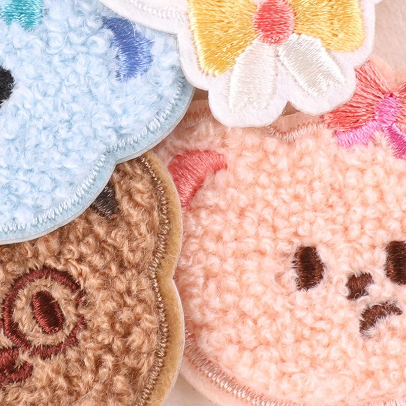 Original embroidery sticker embroidery label cartoon animal bear towel embroidery hand account DIY patch sticker accessory cloth sticker