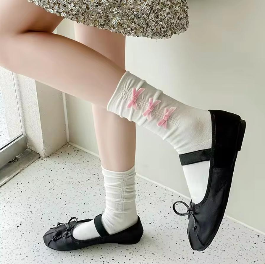 5 párů Kawaii roztomilých květinových 3D texturovaných kotníkových ponožek - Tenké ponožky nízkého střihu ve vintage stylu pro ženy