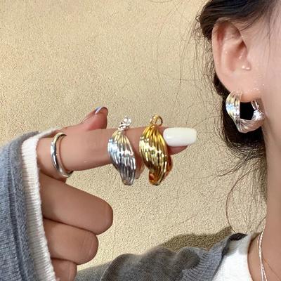 Französische Creolen für Damen, Trendy, Schlicht, Cool, Modisch, Modisch, Ohrringe, Temperament, Nische, Personalisierter Ohrschmuck