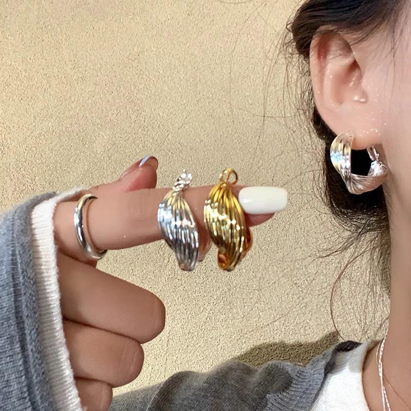 French Ring Earrings for Women, Trendy, Simple, Cool, Fashionable, Fashionable, Earrings, Temperament, Niche, Personalized Ear Accessories