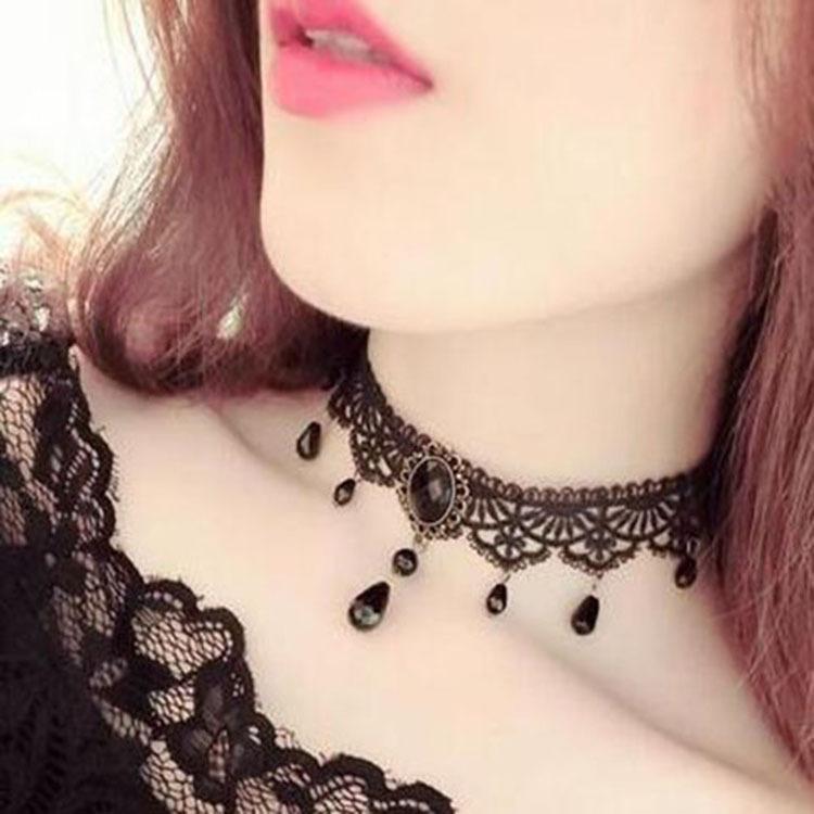 European And American Gothic Lace Collarbone Chain Women's Choker Simple Black Punk Accessory Collar
