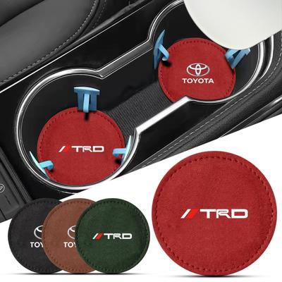 Tappetino Portabicchieri Auto in Pelle PU Fessura Sottobicchiere Antiscivolo Emblema per TRD GR Yaris Corolla Avensis Aygo Vios Yaris Mark-X Mirai