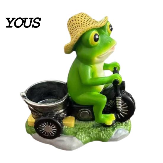 Handcrafted Resin Frog Figures Cycling Figurine, Creative Flowerpot, Garden Statue, Weather Resistant Accessories for Plant Pots Succulents Pot, Micro