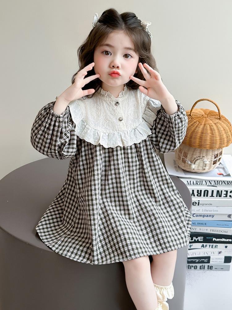 Spring Plaid Patchwork Dress with Sweet Lace Collar for Girls