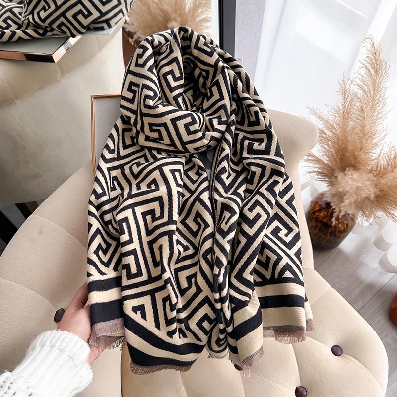 Winter new women's luxury brand cashmere scarf thick warm shawl scarf plaid jacquard soft women's shawl Bufanda shawl scarf