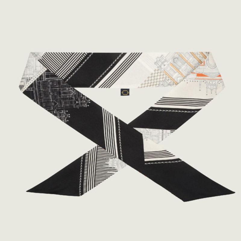 Saint Luxure Mia Black