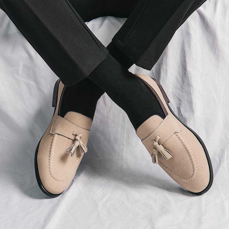 Fashion Hot selling men's shoes Luxury  designer styles Fashion parties and business offices Adult and comfortable loafer Black