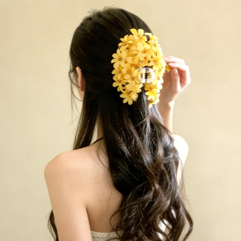 Solid Color Acrylic Hair Claw with Floral Design Perfect for Beach Vacations