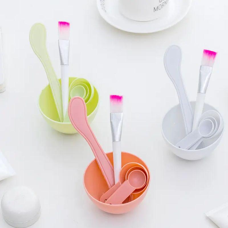 

Mask Bowl Mask Conditioning Bowl Suit and Brush 4-Piece Set Facial Treatment Brush Stick DIY Facial Mask Beauty Makeup Makeup Tools 3 sets of color random]