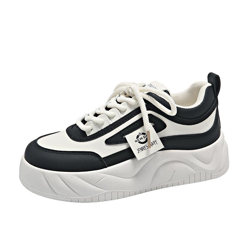 2025 spring white shoes new Korean version ins female students height increase sports board shoes trendy casual shoes street auction CBD16