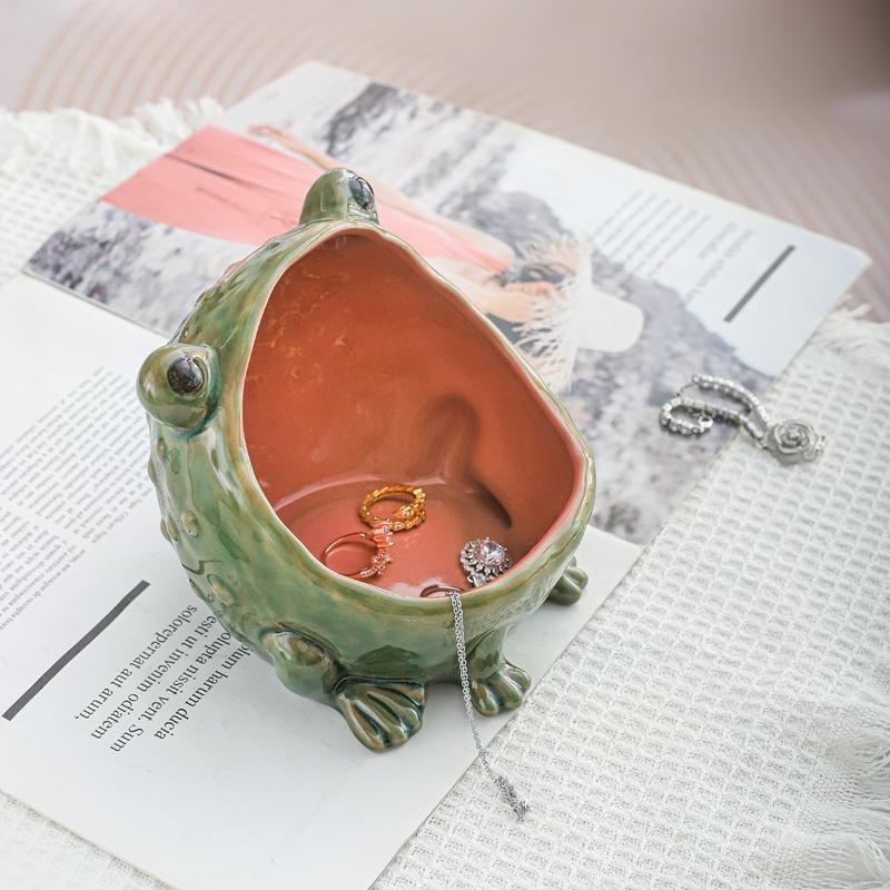 New Creative and Quirky Three Legged Frog Golden Toad Ashtray Ceramic Ashtray Multifunctional Decoration