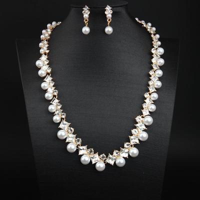 European and American Versatile Pearl Diamond Clavicle Short Necklace Earrings Set Dress Bridal Women's Accessories