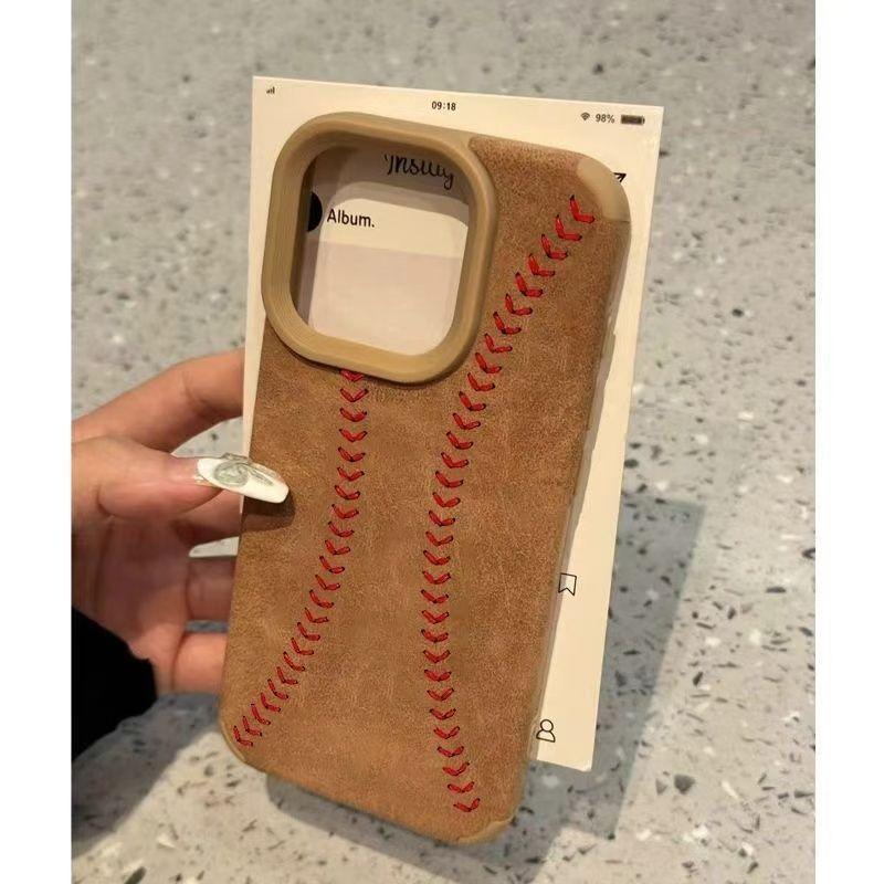 Retro Brown Large Hole Leather Baseball Suitable for Apple 16promax Mobile Phone Case 14 New IPhone 15 Cartoon