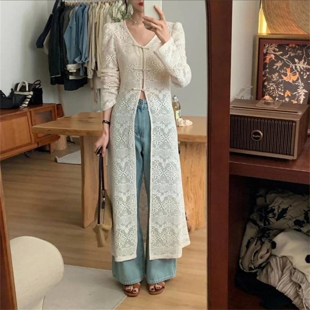 Top a V con Spacco Stile Cinese Donna Estate 2025 Cardigan Bianco Slim Lavorato a Maglia Lunga Manica Ragazza Bluse Abbigliamento Donna